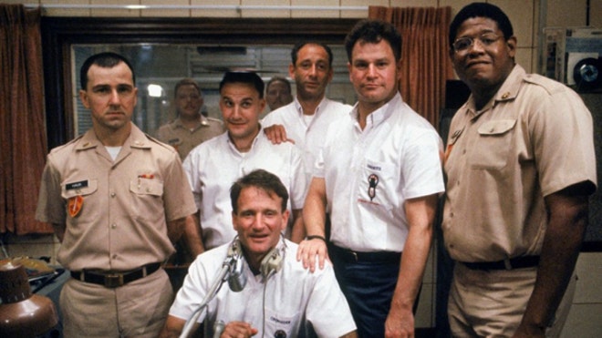 cast robin williams good morning vietnam FC.jpg